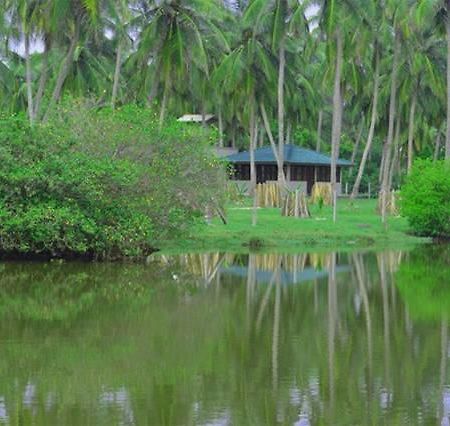 Aqua Front Yala Resort Kirinda  Exterior photo