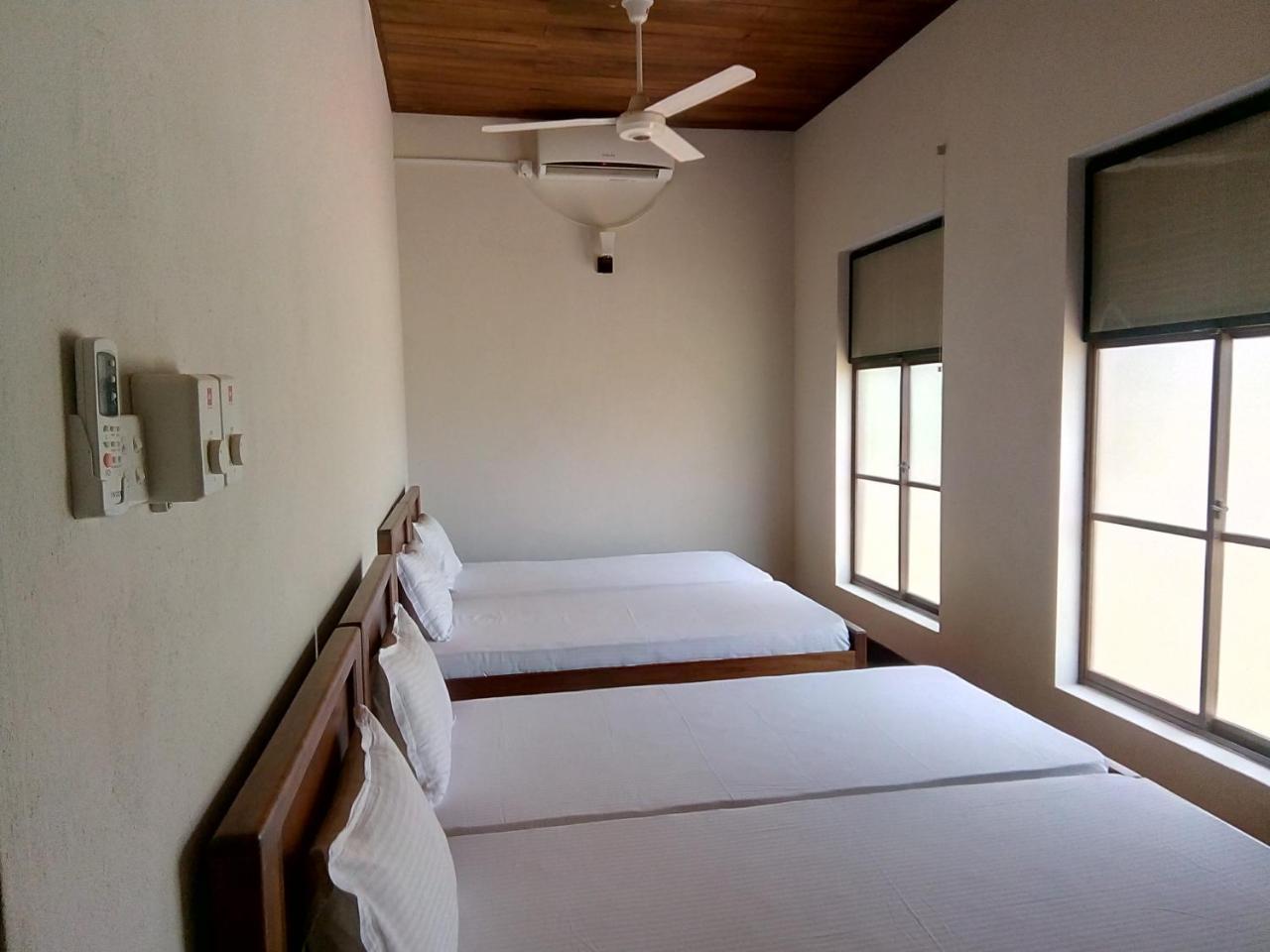 Aqua Front Yala Resort Kirinda  Exterior photo