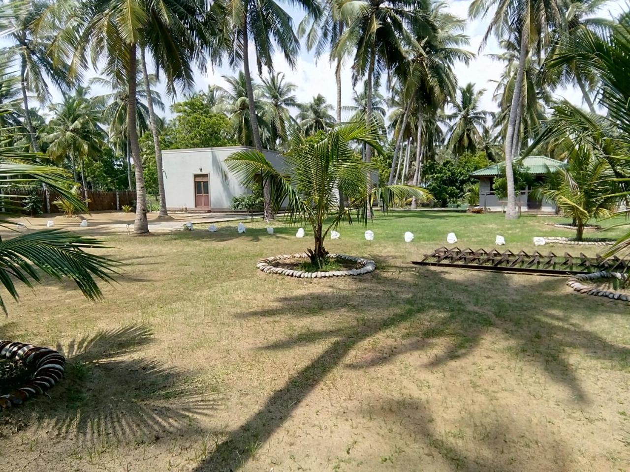 Aqua Front Yala Resort Kirinda  Exterior photo
